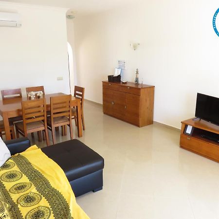 Apartamento T1 Com Vista Mar Perto Da Praia N.ª Sra. Da Rocha Porches  Exteriér fotografie